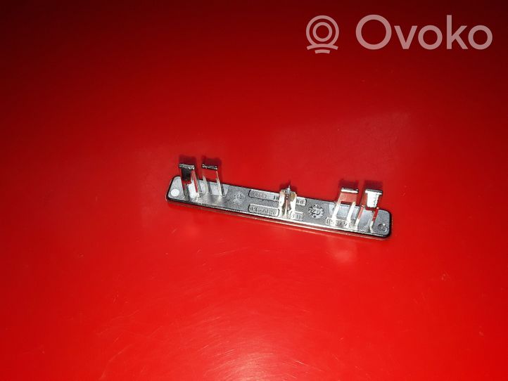 Audi A5 8T 8F Altri stemmi/marchi 8T0853191