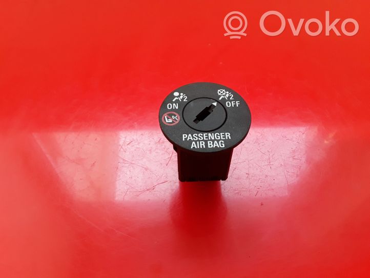 Opel Antara Interrupteur commutateur airbag passager 13577258
