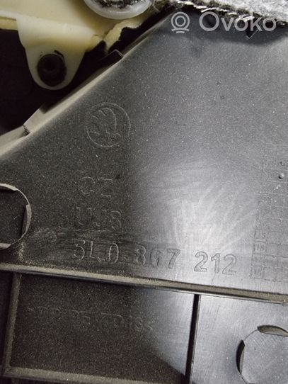 Skoda Yeti (5L) Rivestimento del pannello della portiera posteriore 5L0867212