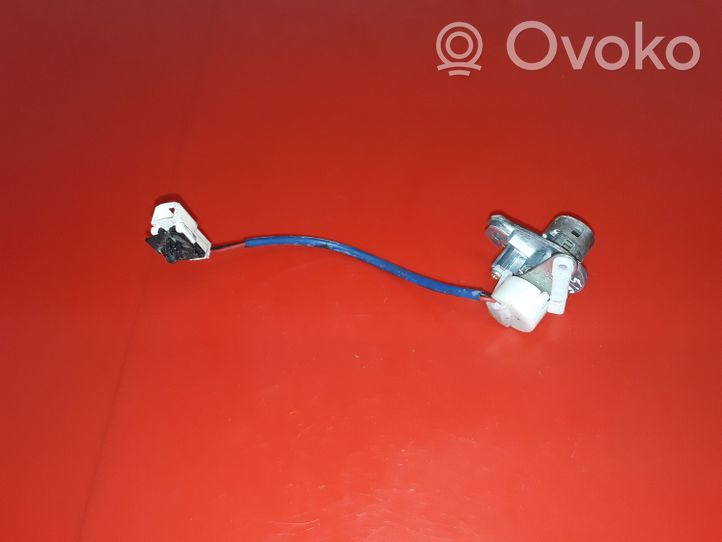 Chevrolet Aveo Front door lock (next to the handle) NOCODE