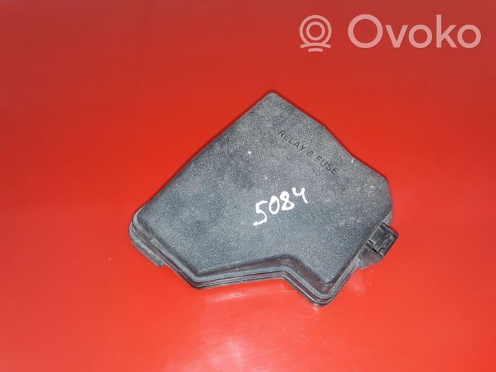 Toyota Verso-S Tapa de caja de fusibles 8266252490