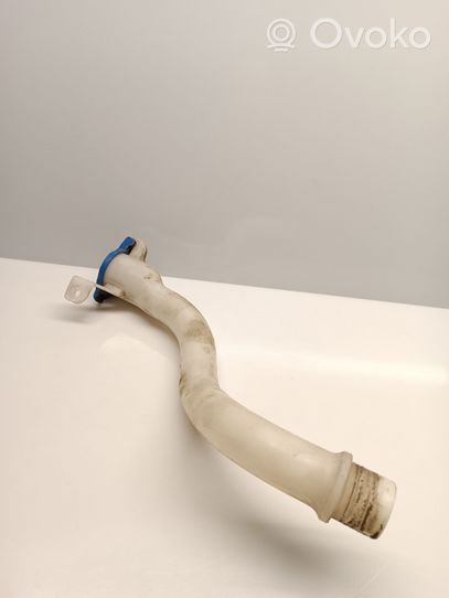 SsangYong Korando Ikkunanpesimen nestetankin täyttöputki 