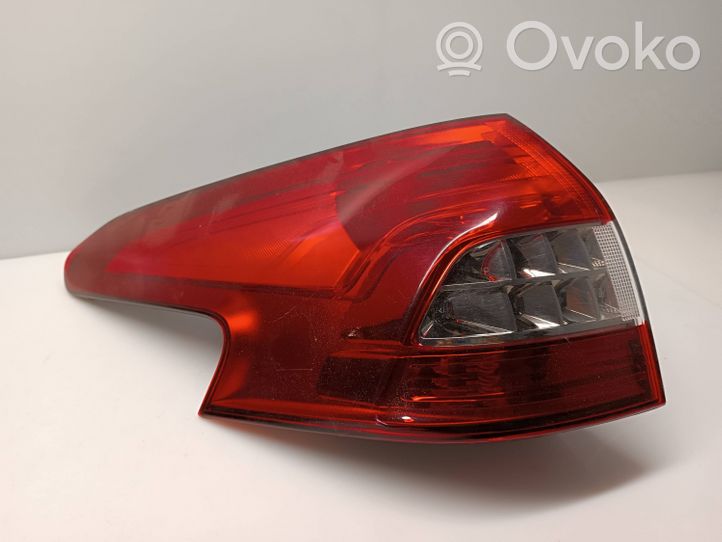 Citroen C5 Lampa tylna AX8X13405AX