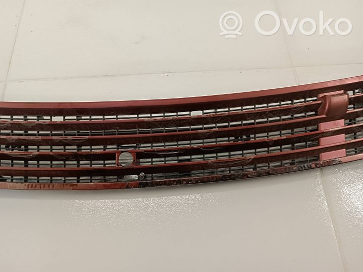 Mercedes-Benz C W203 Grille calandre de capot 2038800205