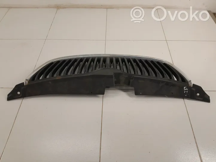 Skoda Yeti (5L) Maskownica / Grill / Atrapa górna chłodnicy 5L0853668