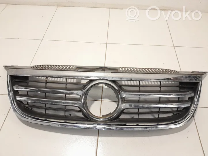 Volkswagen Tiguan Front bumper upper radiator grill 5N0853653A