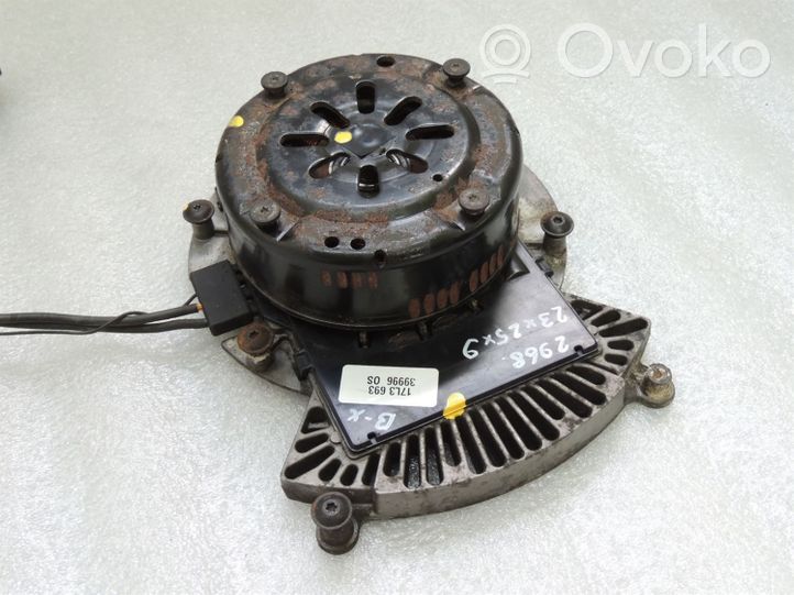 BMW X3 E83 Module de commande de ventilateur 17113415182