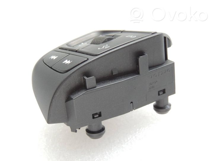 Volvo V60 Steering wheel buttons/switches 31318643