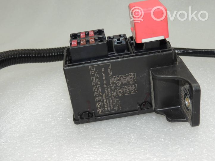 Toyota Yaris XP210 Mazo de cables interior derecho 82161K0A40