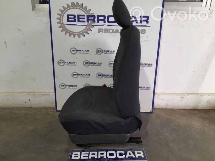 Toyota Yaris Fotel przedni kierowcy 720200D230