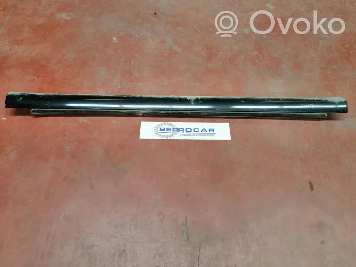 Toyota Avensis T250 Rivestimento sottoporta/minigonna laterale 7585205010