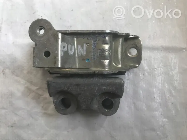 Fiat Punto (199) Autres pièces compartiment moteur 557028330