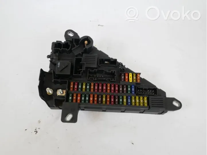 BMW 5 E60 E61 Module de fusibles 690661805