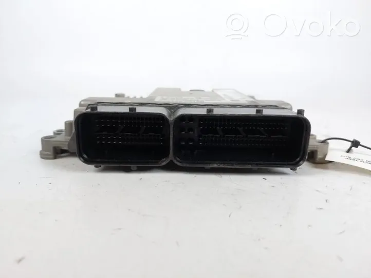 Jeep Cherokee Moottorin ohjainlaite/moduuli 0281019329