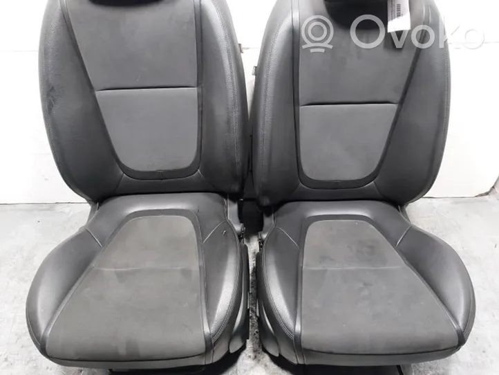 Jaguar XF Seat set 