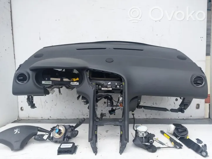 Peugeot 5008 Kit airbag avec panneau 9675181780