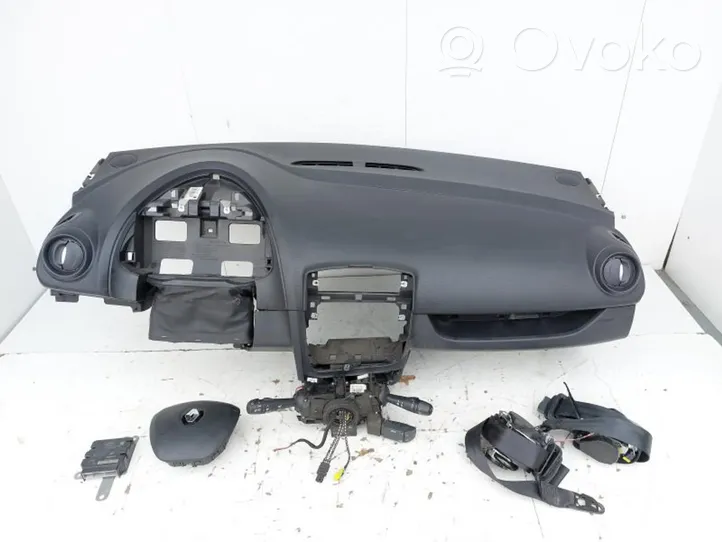 Renault Clio IV Zestaw poduszek powietrznych z panelem 985101389R