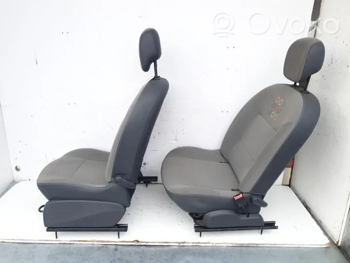 Renault Twingo II Fotele / Kanapa / Komplet 