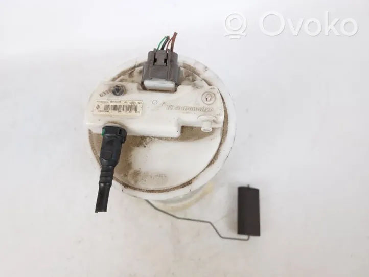 Renault Clio IV Pompe à carburant 172025354R