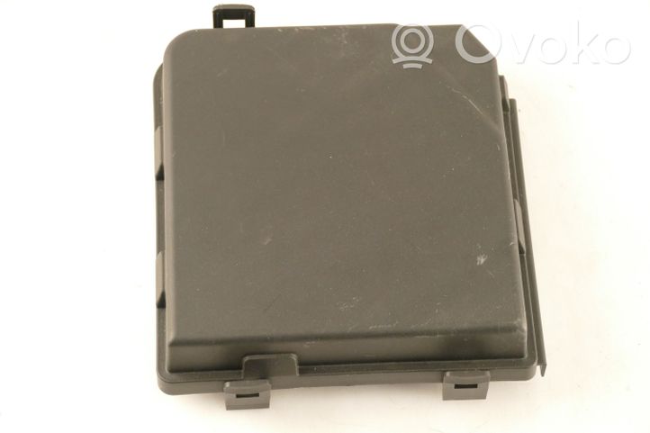 Nissan X-Trail T32 Fuse box cover 