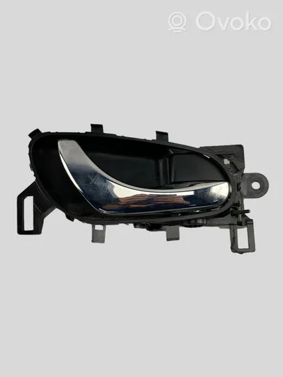 Nissan X-Trail T32 Front door interior handle 