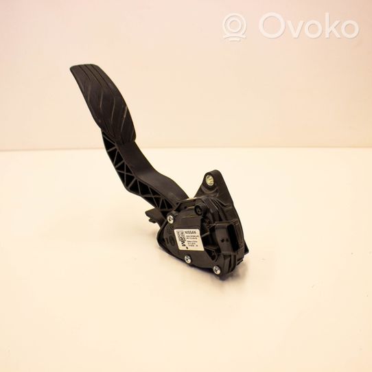 Nissan X-Trail T32 Accelerator throttle pedal 18002DF30B