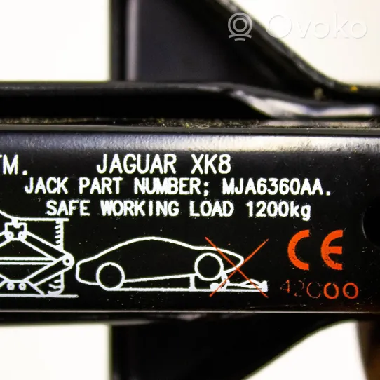 Jaguar XK8 - XKR Autres éléments garniture de coffre MJA6360AA