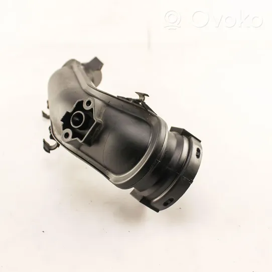 Volkswagen Polo V 6R Tube d'admission de tuyau de refroidisseur intermédiaire 03F145673F