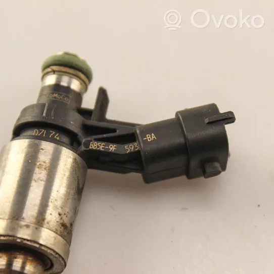 Ford Kuga II Fuel injector 0261500147