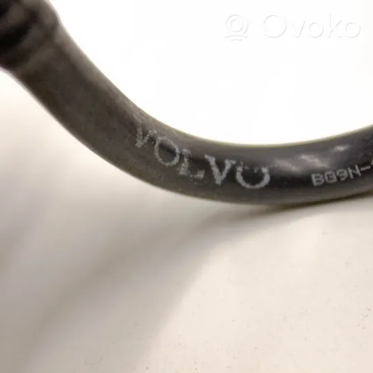 Volvo V60 Przewód / Wąż podciśnienia 0261230305