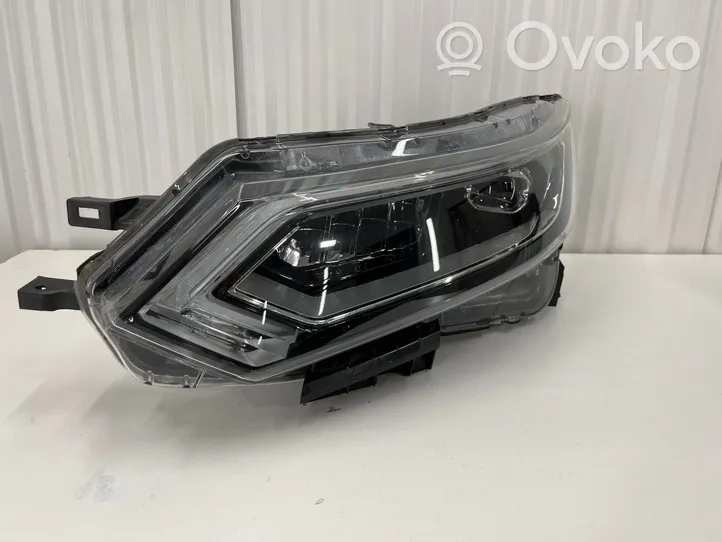 Nissan Qashqai Phare frontale 10019011