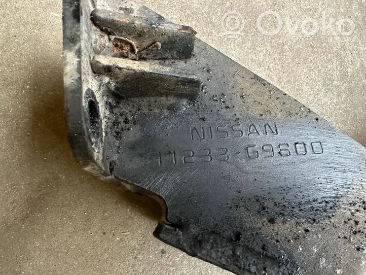 Nissan Patrol 260 Supporto di montaggio del motore 11233-G9800