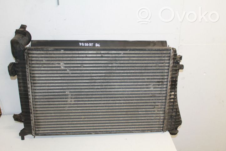 Volkswagen PASSAT B6 Starpdzesētāja radiators 