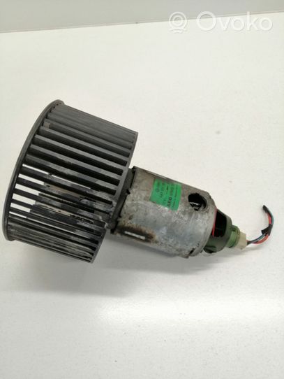 Audi 100 S4 C4 Ventola riscaldamento/ventilatore abitacolo 443959101A