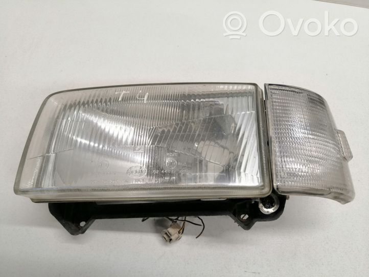 Volkswagen Transporter - Caravelle T4 Lampa przednia 701941009