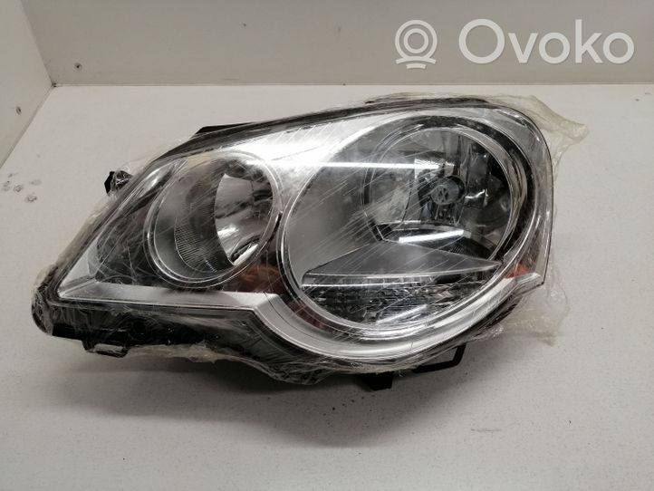 Volkswagen Cross Polo Lampa przednia 03111310