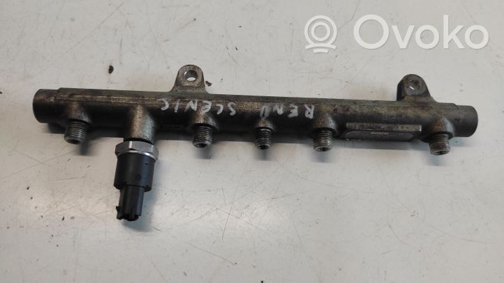 Renault Scenic I Kraftstoffverteiler Einspritzleiste Verteilerrohr 7700111013