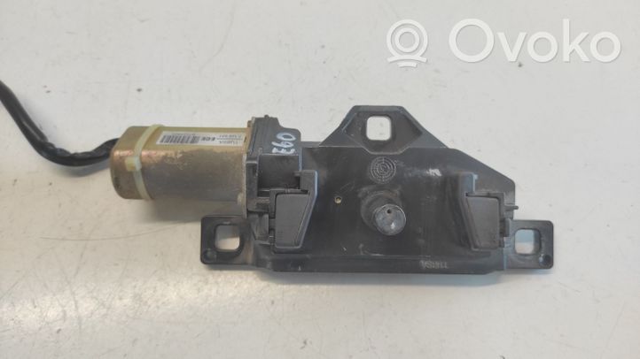 BMW 5 E60 E61 Motor de apertura del maletero/compartimento de carga 7129931