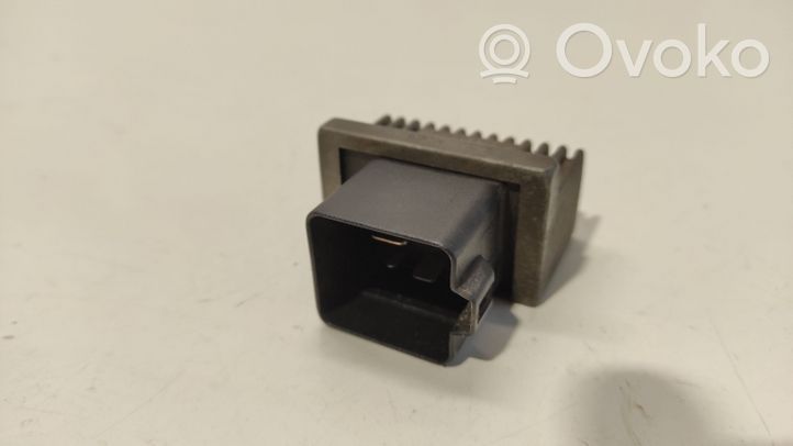 Opel Movano A Glow plug pre-heat relay 7700115078