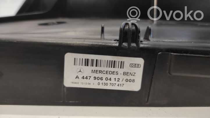 Mercedes-Benz Vito Viano W447 Convogliatore ventilatore raffreddamento del radiatore A4479060412