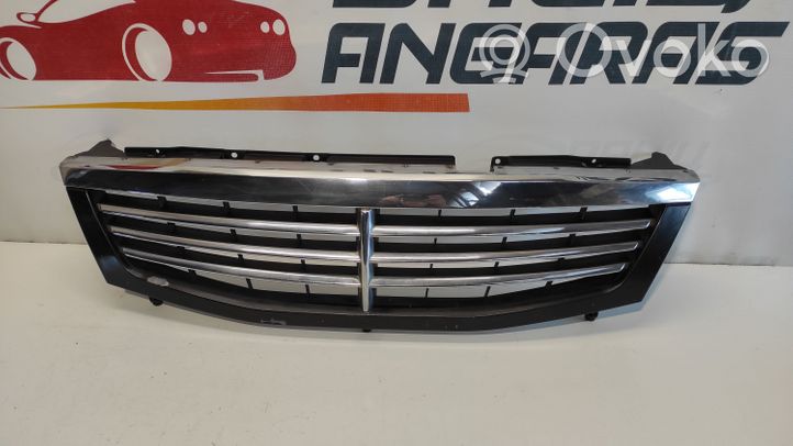 SsangYong Rexton Grille calandre supérieure de pare-chocs avant 7946008000