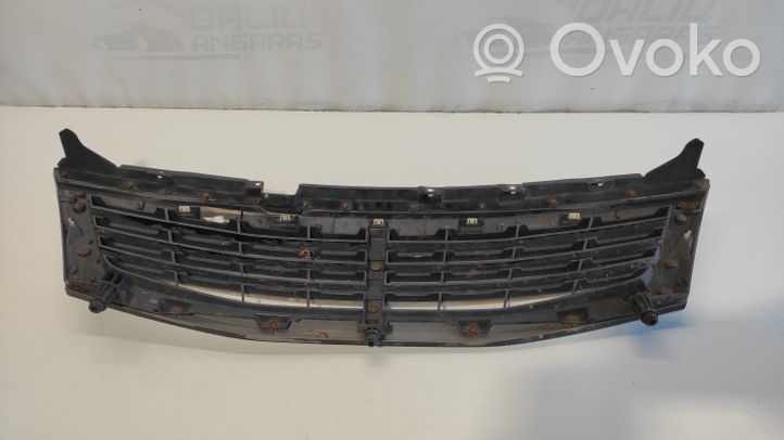 SsangYong Rexton Grille calandre supérieure de pare-chocs avant 7946008000