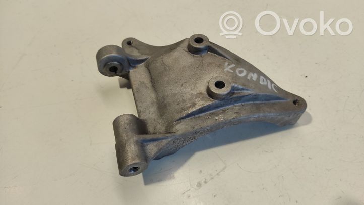 Audi A8 S8 D2 4D Staffa di montaggio del compressore dell’A/C 059260885F