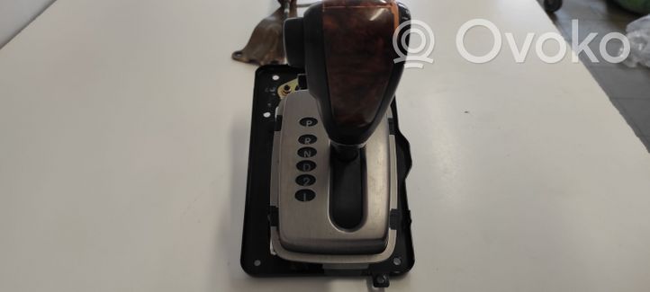 KIA Sorento Gear selector/shifter (interior) 