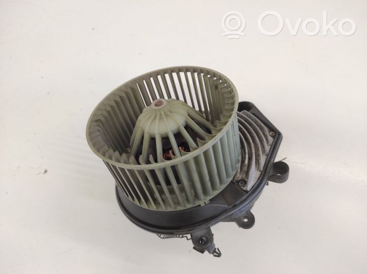 Audi A4 S4 B5 8D Mazā radiatora ventilators 740221233F