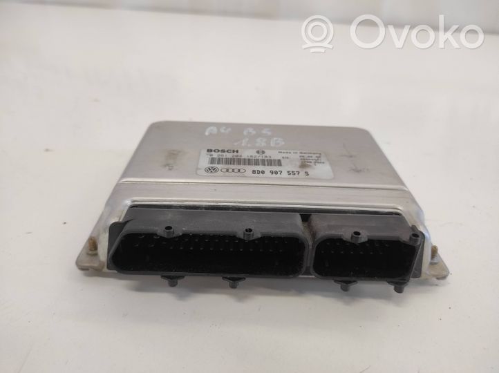 Audi A4 S4 B5 8D Dzinēja vadības bloks 8D0907557S