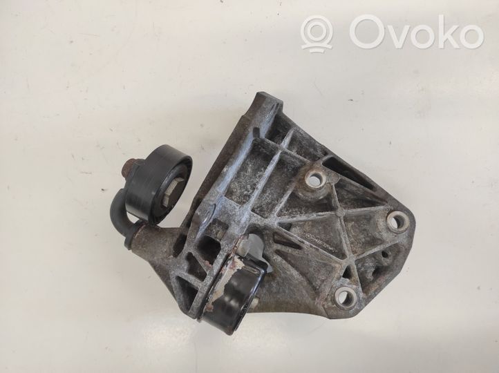 BMW X3 E83 Staffa di montaggio del compressore dell’A/C 64557786706