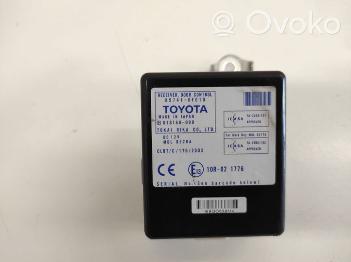 Toyota Corolla Verso AR10 Unité de commande / module de verrouillage centralisé porte 897410F010