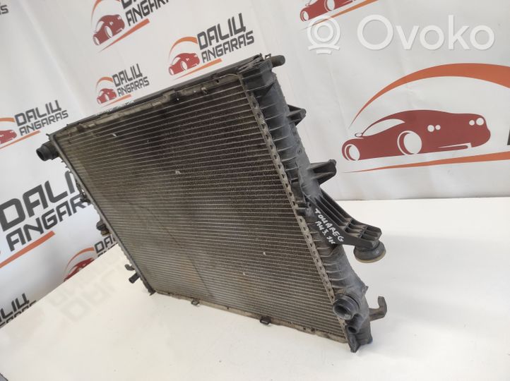 Volkswagen Touareg I Radiateur de refroidissement 7L6121253