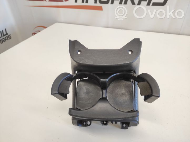 Chrysler 300M Cup holder front 